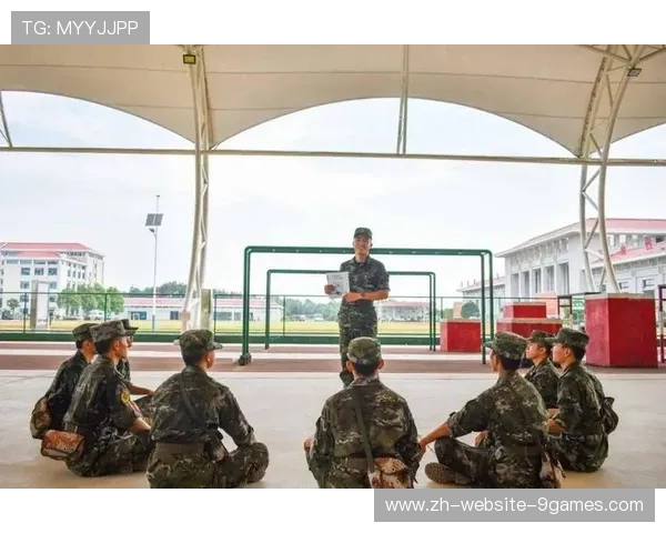 举重队长训练时全队跟着喊口号气势如战场 举重队长训练时全队跟着喊口号气势如战场